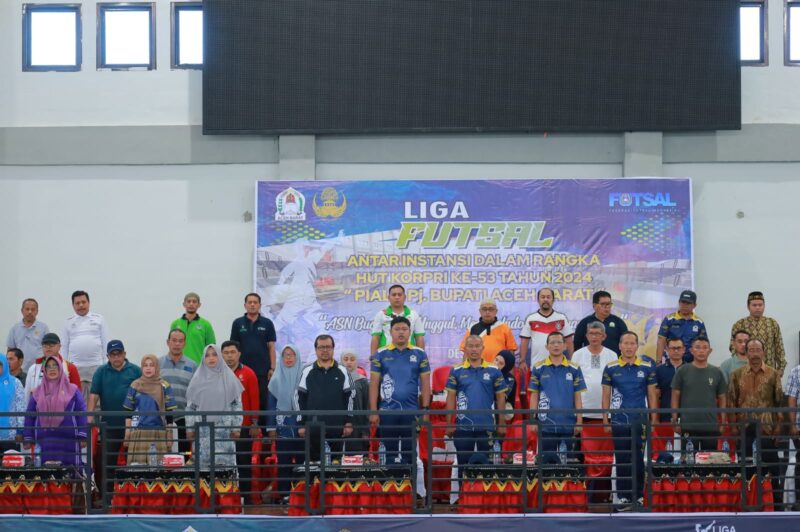 Pj Bupati Azwardi Nersama unsur Forkopimda membuka secara resmi liga futsal antar instansi lingkuo pemkab aveh barat
Foto. Dok. Mr.Day